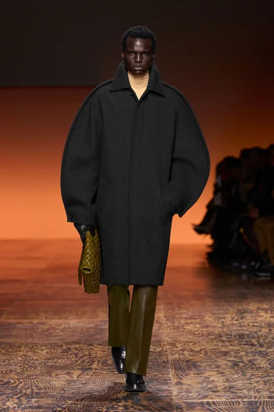 Look 2